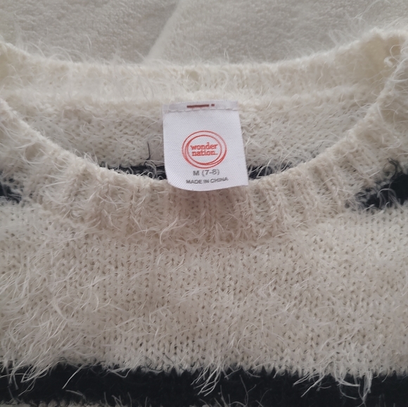 Girls sweater - Picture 2 of 2